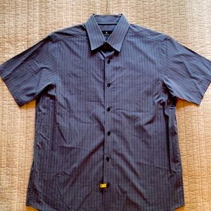 Hart Schaffer Marx men’s short sleeve dark grey blue check shirt size M like new